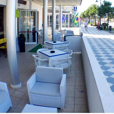 Hotel Ariston 3*