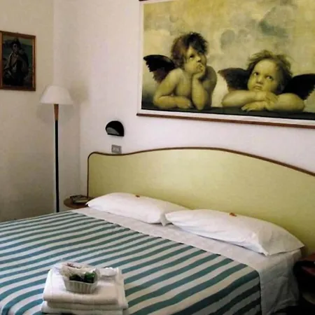 Ariston Hotel 3*